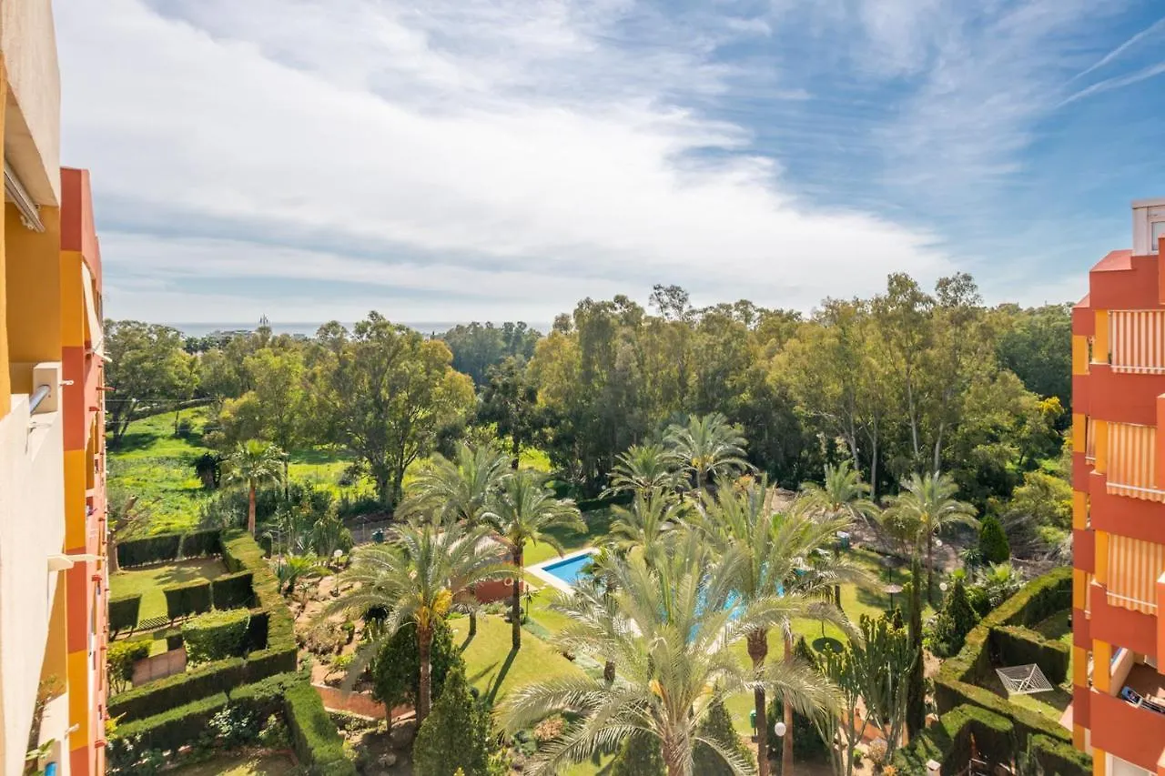 Apartamento Con Piscina, Golf Y Solarium By Rent Me Estepona 0*,  Spanien