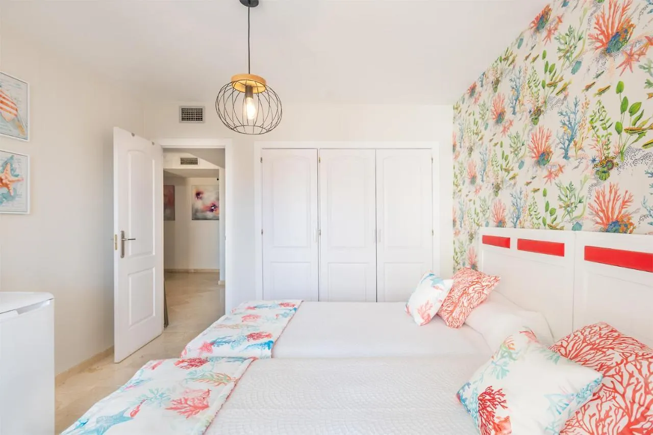 Apartamento Con Piscina, Golf Y Solarium By Rent Me Estepona 0*,  Spanien