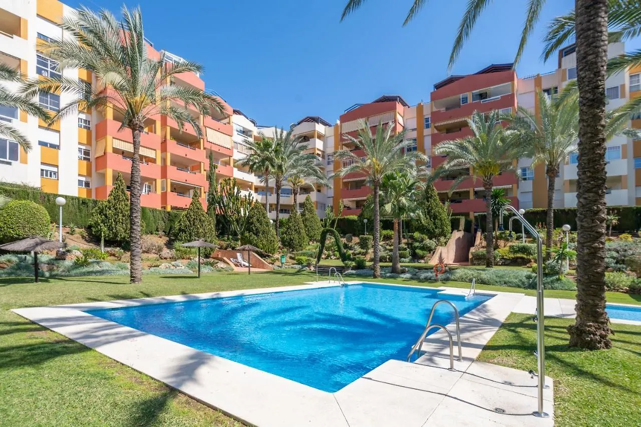 Apartamento Con Piscina, Golf Y Solarium By Rent Me Estepona 0*,  Spanien